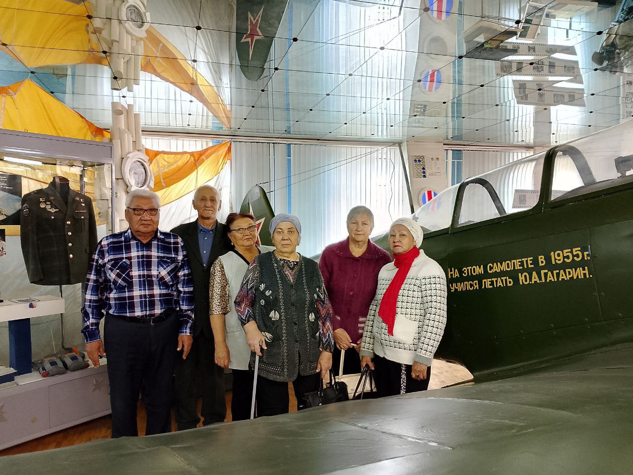 Энгельсские пожилые туристы посетили Саратовский областной музей краеведения